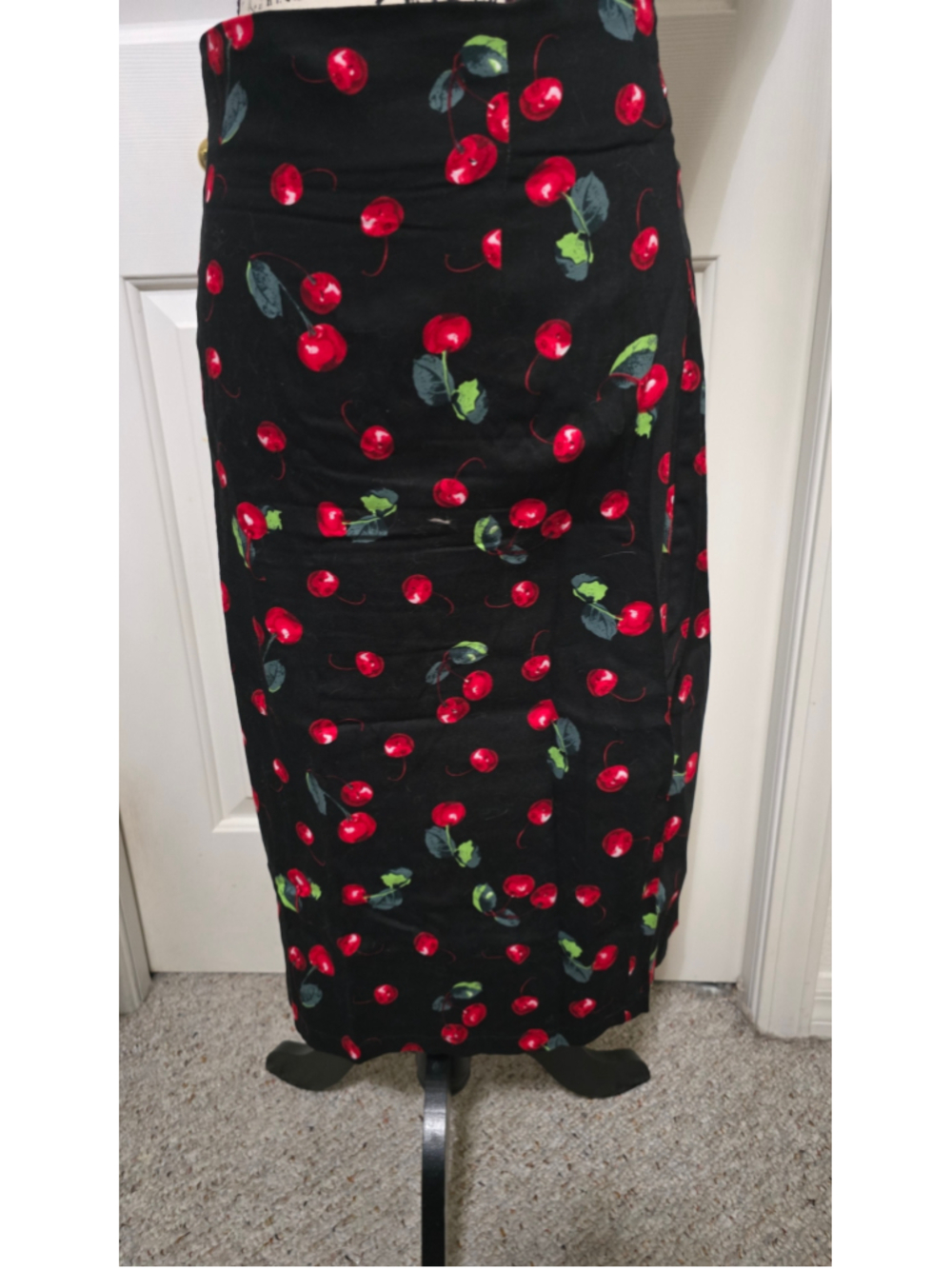 Collectif Cherry Skirt Size L EUC